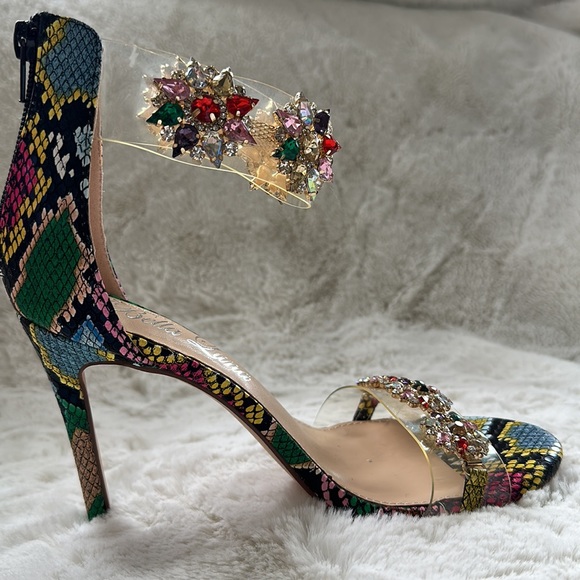 Bella Luna strappy heels 5.5 - Picture 2 of 4